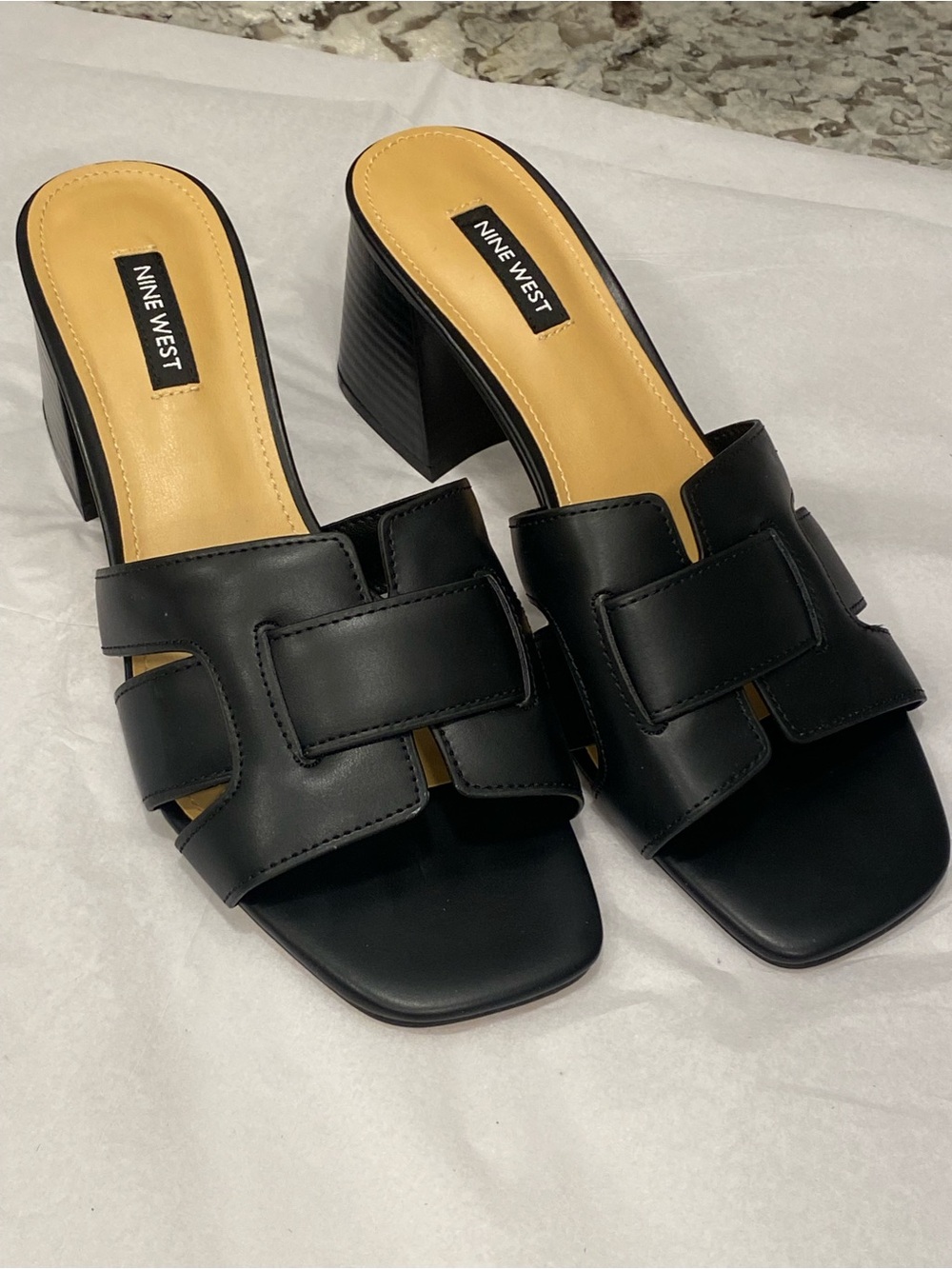 Nine West Black Block Heel Slide Sandals H Strap Size 8.5M - Picture 4 of 10